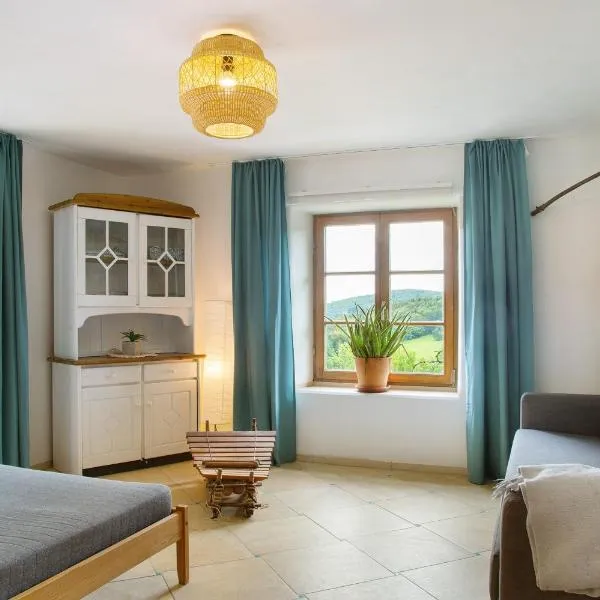 Landhaus am Eselhof Daxstein, hotel v destinaci Schöllnach