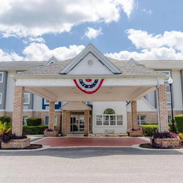 Microtel Inn & Suites by Wyndham Kingsland Naval Base I-95, hotel en Kingsland