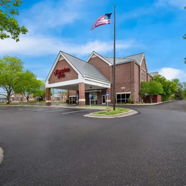 Hampton Inn South Heritage Park, Hotel in Walton