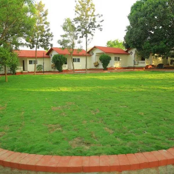 VSRA VILLA, ξενοδοχείο σε Shamirpet