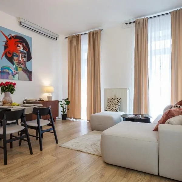 oompH Berlin 3BR Apt with Light Tones and Artwork, hotel en Berlín