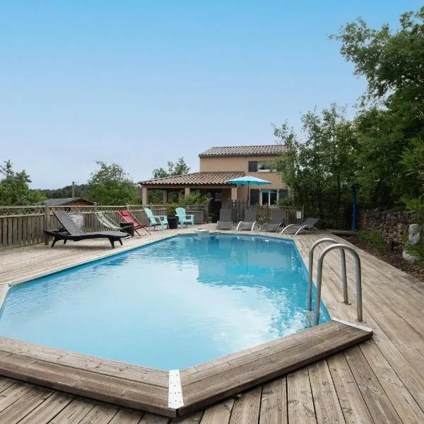 Villa La Fenière – hotel w mieście Payzac