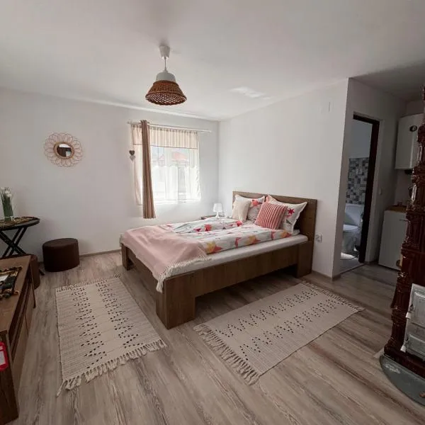 Country House Hățăgel, hotel in Hăţăgel