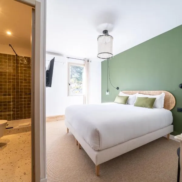 Hôtel La Garrigue & Bar Le Perchoir, hotel em Venasque