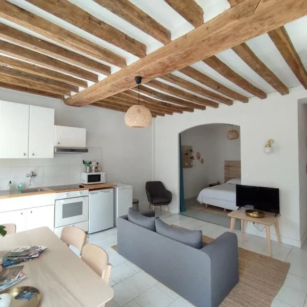Charmant studio en centre-ville., hotel di Saint-Pierre-sur-Dives