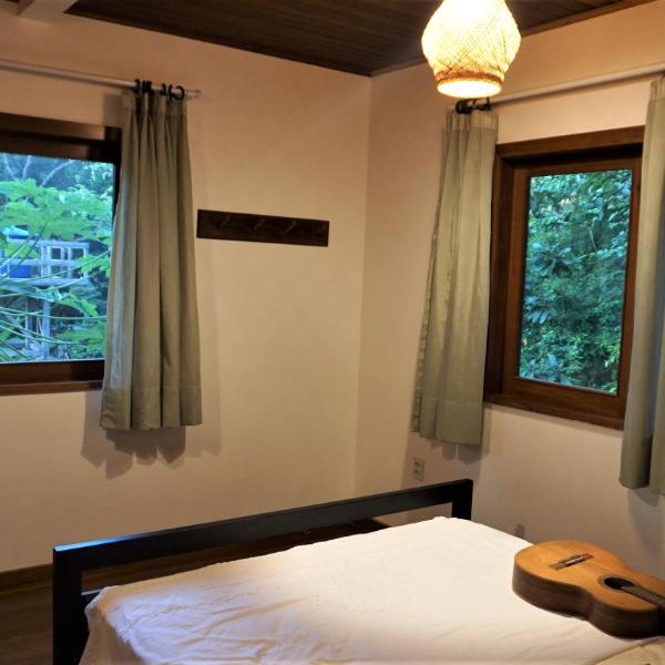 Alter e Estilo, 2 quartos amplos com Ar, 2 banheiros, cozinha completa, charme e conforto junto à Natureza e a 100 metros da praia do Lago Verde - Foto 2