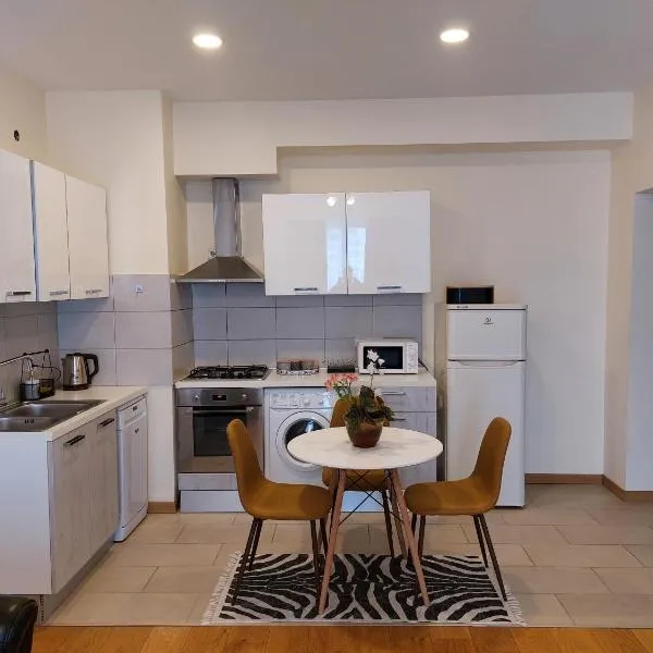 Arki Tower Apartment, hotel in Tbilisi City