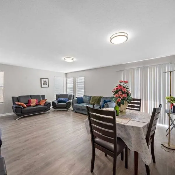 Cozy, Dedicated Workspace, Fast Wi-Fi Apartment, hotel in Houston