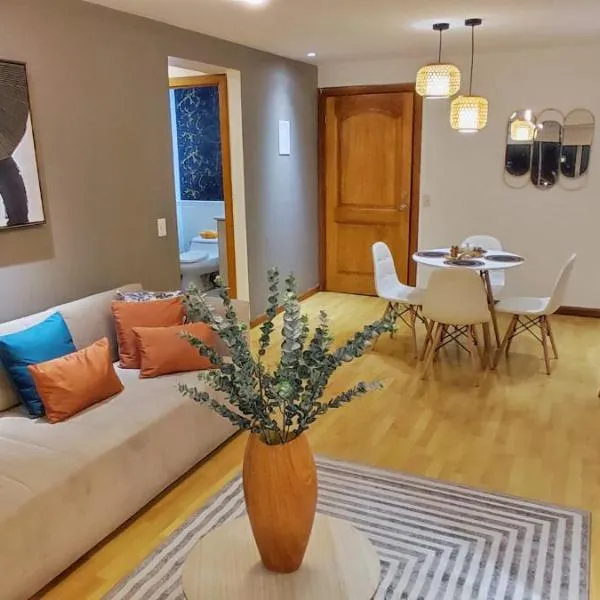 Hermosa vista de Quito 2BR 5pax de lujo, ξενοδοχείο σε Κίτo