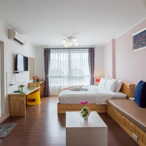 449 8 Floor Family room IMM AIM CONDO by Pik โรงแรมในหัวหิน