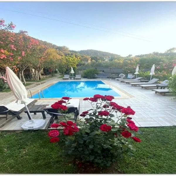 Montenegro Motel, hotel in Faralya