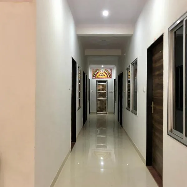 BHAI BHAI GUEST HOUSE: Rīngas şehrinde bir otel