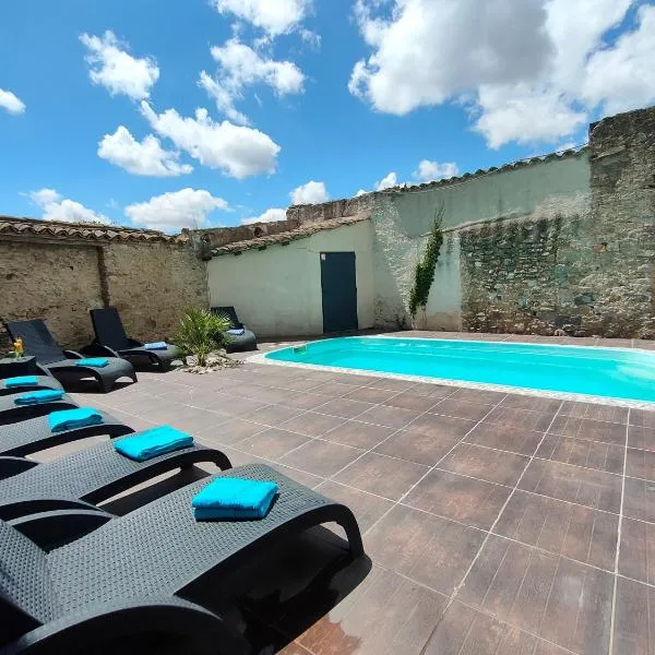 Hôtel Restaurant L'Art des Mets by Côté Jardin, hotel v destinácii Conilhac-Corbières