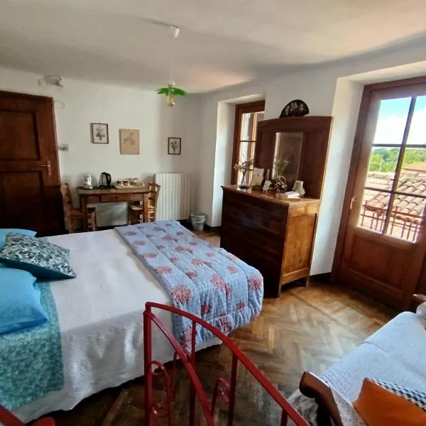 La Corte del Poeta, hotel Arcumeggiában