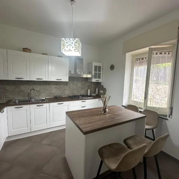 Victoria Luxury Apartment, hotel in Massa Lubrense
