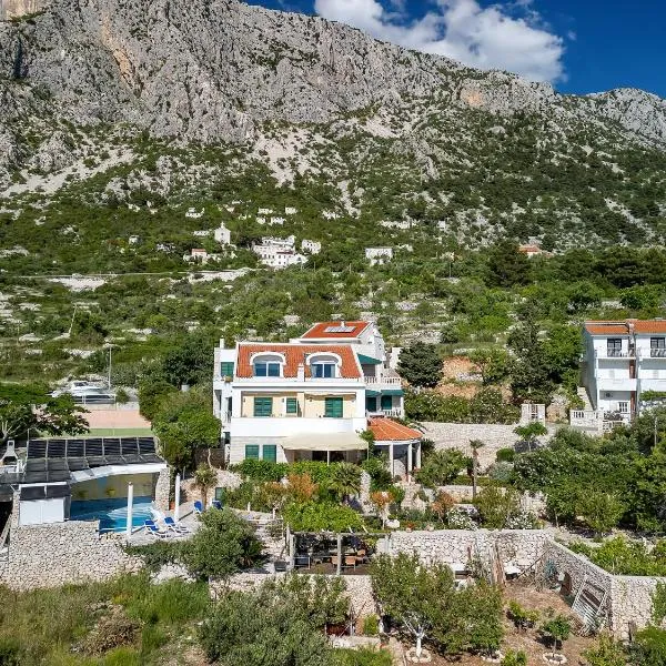 Grand View Apartments, hotel in Drasnice