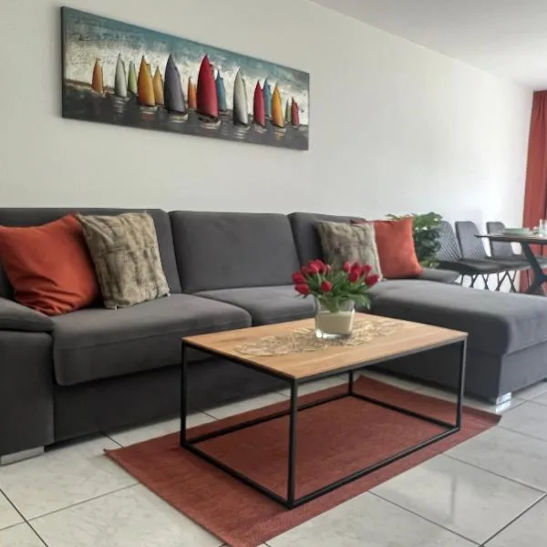 Design-Terrasse-7 Personen-Netflix-Garage-Seenah, hotel in Radolfzell am Bodensee