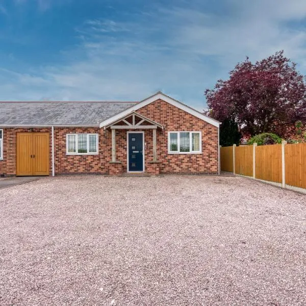 3 Bedroom Bungalow with Garden and Parking, hotel en Radcliffe on Trent