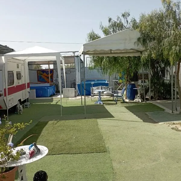 Caravanas y habitaciones para relajarse โรงแรมในแซกส์