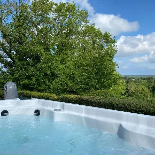 Carrick Beg Self Catering Holiday Accommodation with Hot Tub，拉姆西的飯店