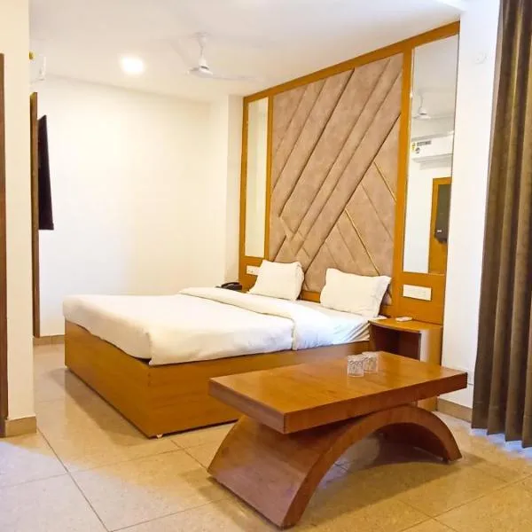 Hotel Lake View - Near Sukhna Lake, hotel in Chandīgarh