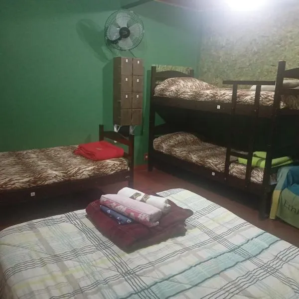 Albergue Muzy, hotel v destinaci Sana