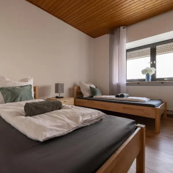 Ferienhaus am Grünen Bug, hotel v destinaci Neuburg an der Donau