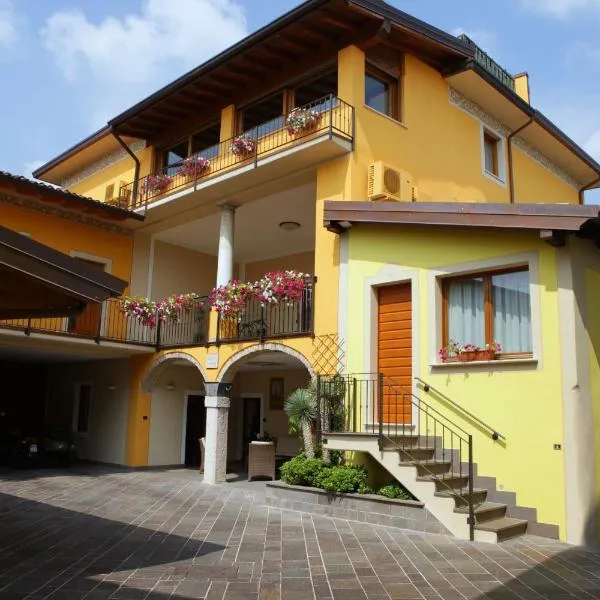 Agriturismo Il Barone, khách sạn ở Moniga