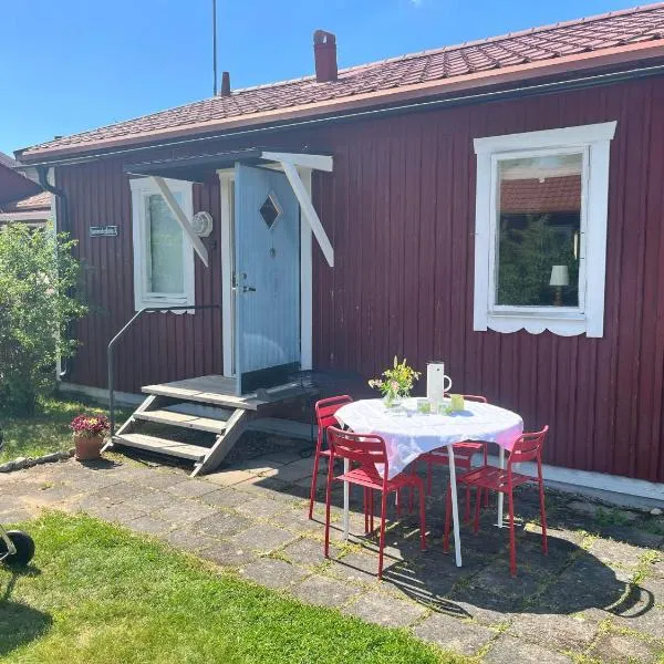 Stuga Sannerud Tived, hotel v destinaci Tived
