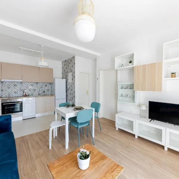 House Niko T with 6 apartments, hotel ve Splitu