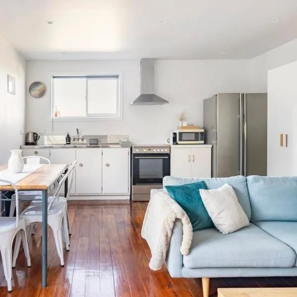 Sunny Cottage - Close to Airport & Beach、ネイピアのホテル