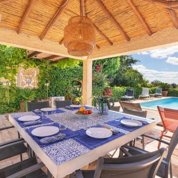 Casa felix, готель у місті Лоле