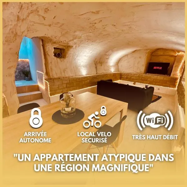 La Cave aux Lumières, hotel in Saint-André-dʼApchon