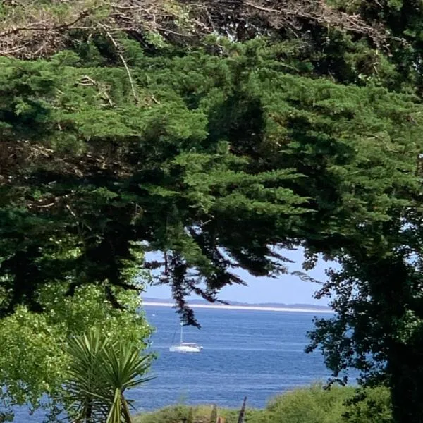 Côté plage, khách sạn ở Groix