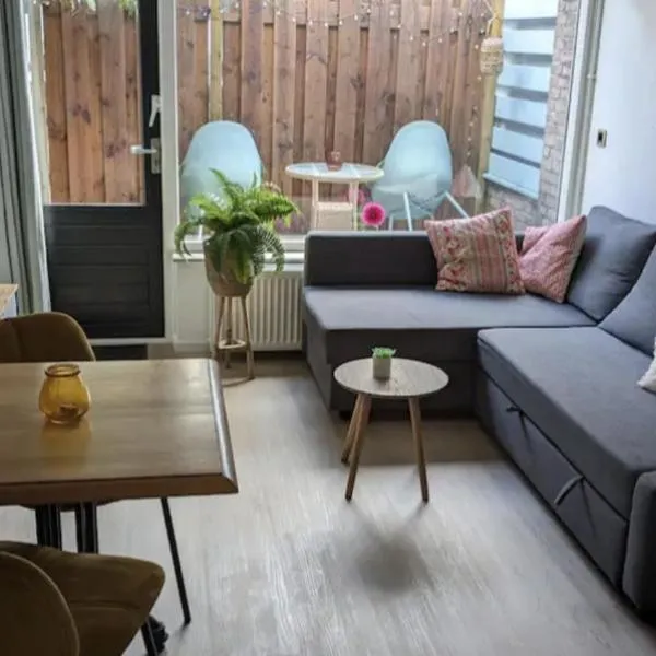 zomerhuis in Wijk aan Zee! 2 pers, hotel in Wijk aan Zee