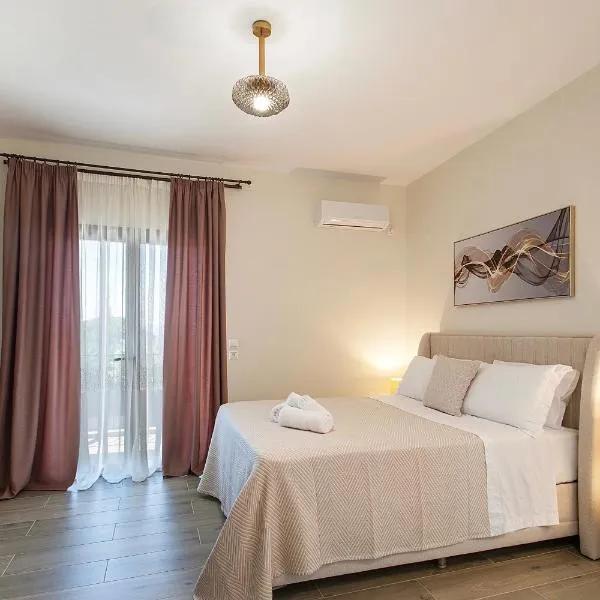 Ben's Apartments - DELUXE STUDIO: İskados şehrinde bir otel