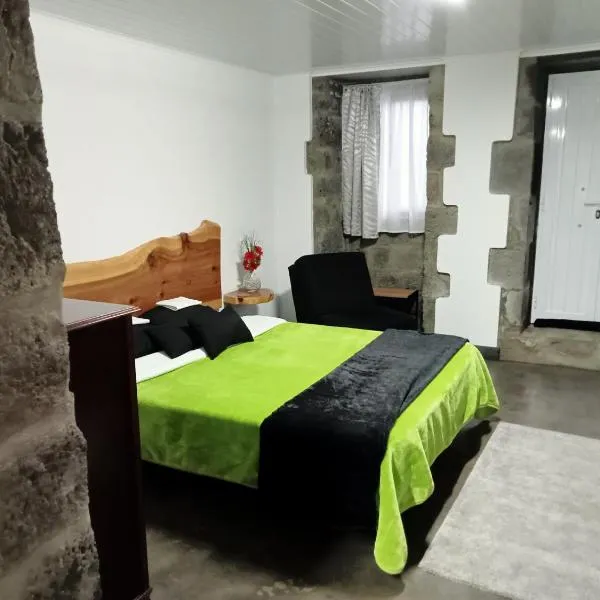 Basaltic Guest House，位于Achadinha的酒店