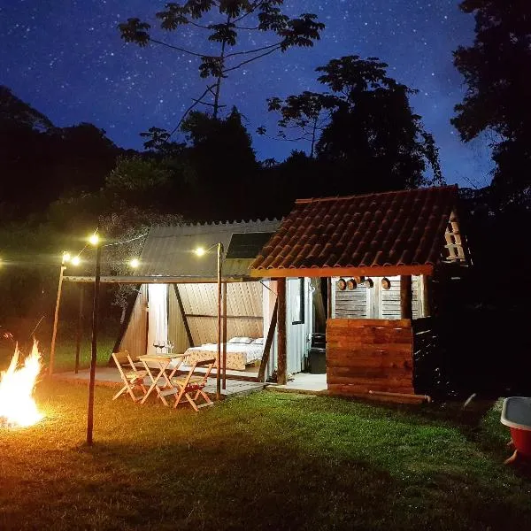 Cabana Raízes da Mata - 1 hr de SP - na Mata Atlântica, hotell i Juquitiba