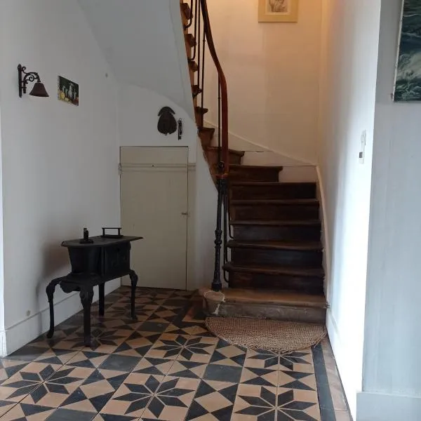 La maison de Nina, hotel v destinaci Pont-Sainte-Maxence