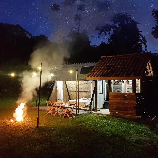 Cabana Raízes da Mata - 1 hr de SP - na Mata Atlântica, hotel in Juquitiba