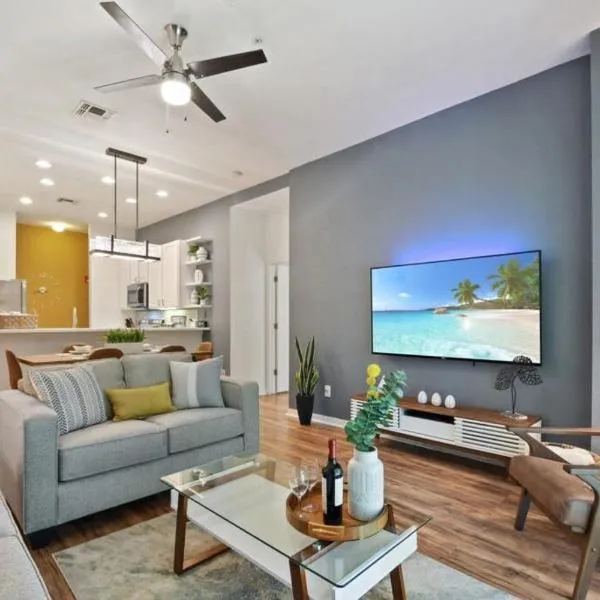 Bahama Bay amazing condo with Avengers room, hotel em Kissimmee