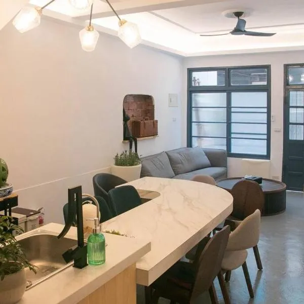 小城故事-台南包棟民宿, hotel en Tainan