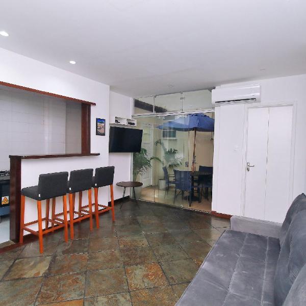 Lindo sala e quarto, pé na areia em Ipanema