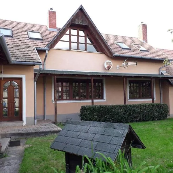 Zalavég falusi ház, hotel v destinaci Zalavég