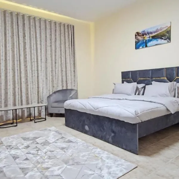 Luxurious Furnished Apartment Prime Location, hotel v destinaci Al Mafrak