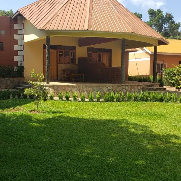 Secrets Guest House Entebbe, hotel in Entebbe