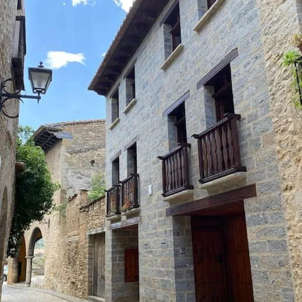 Casa Rural La Peña, hotel v destinaci Mirambel