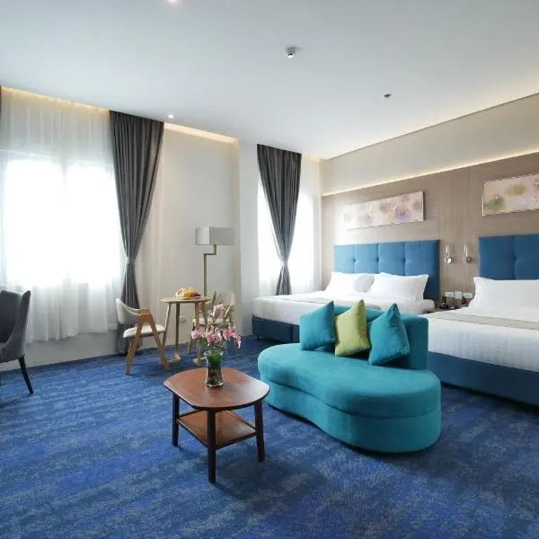 Blue Lotus Hotel, hotel em Pampanga