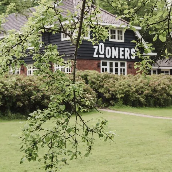 Zoomers aan het Bos, hotell i Castricum