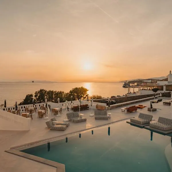 Croco Mykonos, hotel Túrloszban